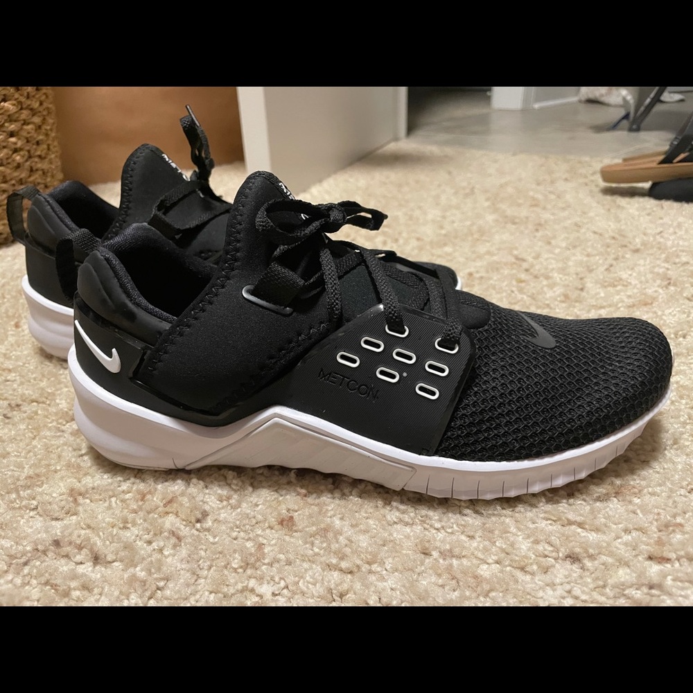 Nike metcons training shoe.